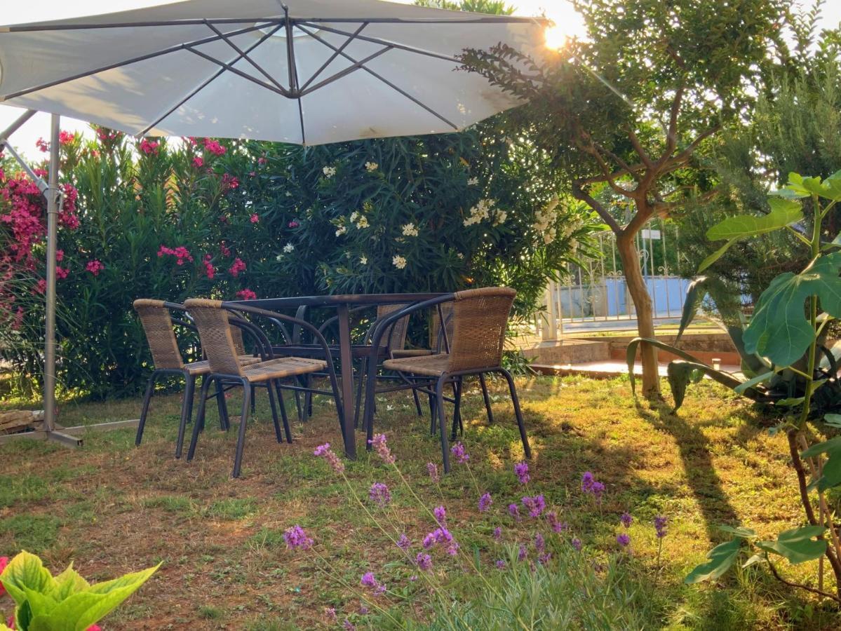 Apartment Agava Istria - Family Vacation Rental With Free Parking, Garden, Wifi Ližnjan Eksteriør bilde